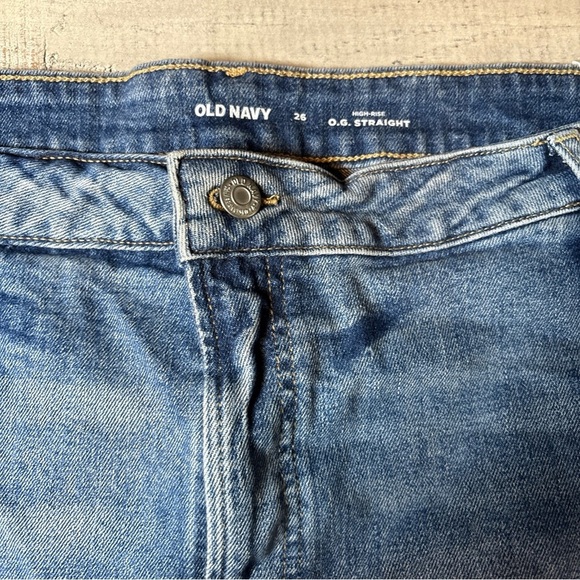 Old Navy O.G. Straight Shorts Cut Off Size 26 High Rise Secret Smooth Pockets - Picture 5 of 16
